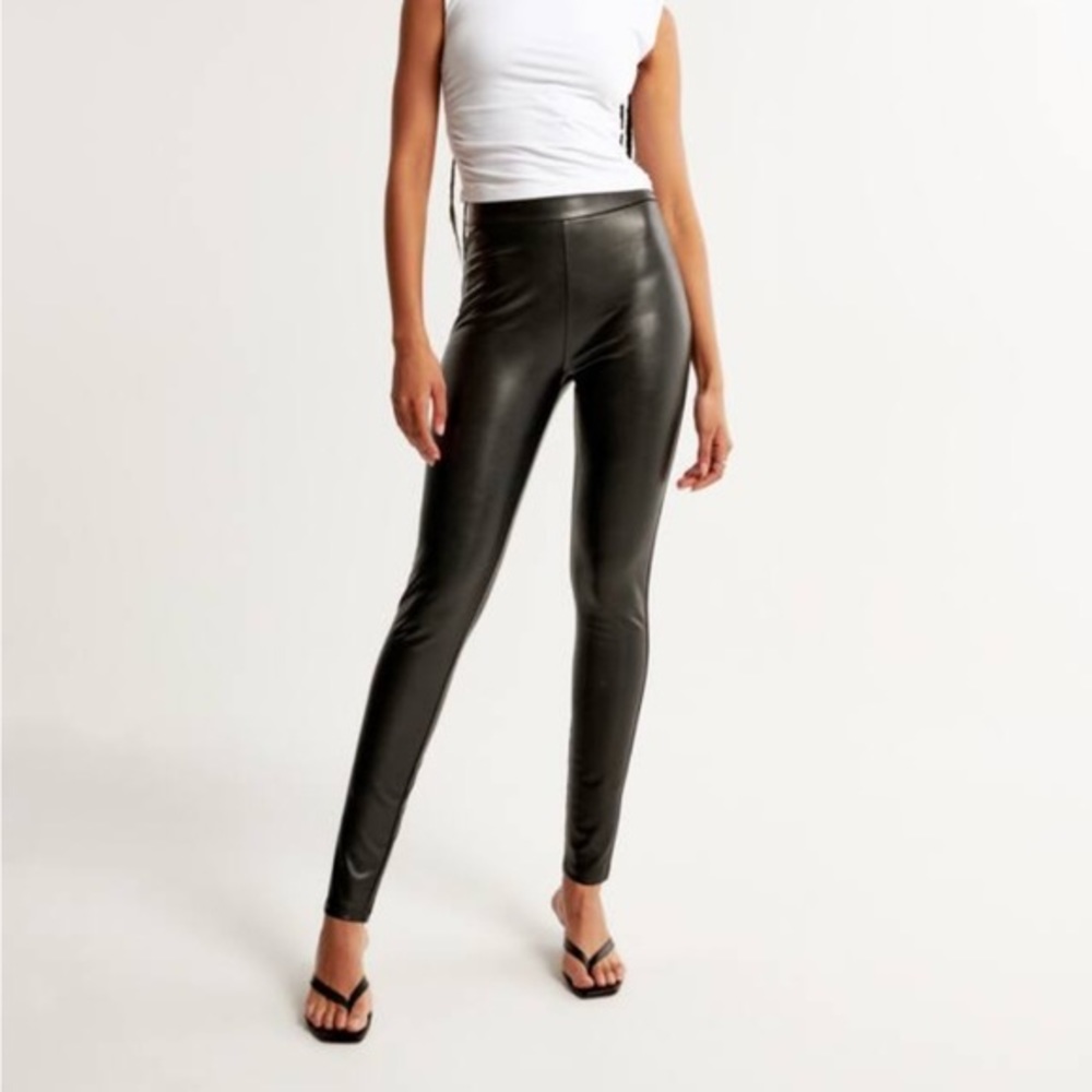 ABERCROMBIE vegan leather‎ leggings